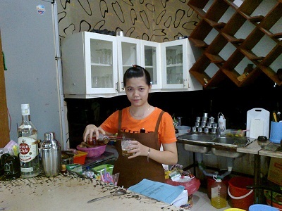 Những Bartender trẻ từ lò luyện của Pernod Ricard - 1 Nữ Bartender trẻ Ngọc Yến – Càng ngày em càng yêu nghề hơn