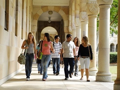 Hội thảo: Đại học Queensland - Học bổng và việc làm trên toàn cầu - 2 II. Hỗ trợ từ công ty Đức Anh - một trong rất ít đại diện của trường tại Việt Nam:
