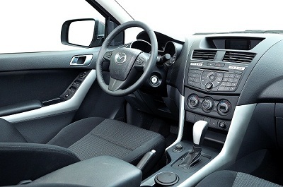 Mazda BT-50 2012 – Pick-up đa năng và mạnh mẽ - 2 Không gian nội thất đẳng cấp, sang trọng giàu tiện ích