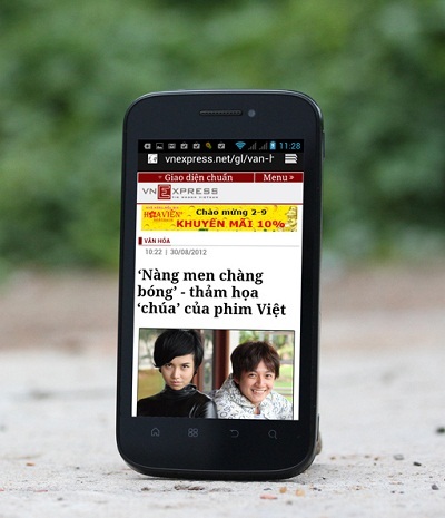 Nhờ màn hình to, việc giải trí rất thoải mái