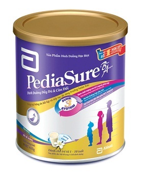 Trẻ cần được chăm sóc và cung cấp dinh dưỡng đầy đủ trong mùa bệnh (Hình minh họa)