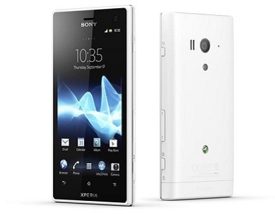Xperia ion với màn hình đặc biết cho phép cảm ứng ngay cả khi tay và màn hình bị ướt
