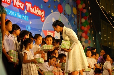 Hình ảnh sôi động tại offline Trung Thu Ngôi Sao Nhí