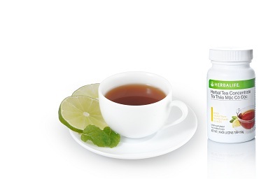 Trà Thảo mộc Cô đặc hương chanh của Herbalife giúp cơ thể tỉnh táo một cách tự nhiên