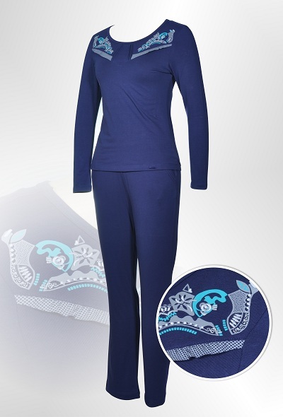 Winny giới thiệu bộ sưu tập “Tranh gốm dân gian” với nét văn hóa xưa cũ độc đáo - 2 Winny giới thiệu bộ sưu tập “Tranh gốm dân gian” với nét văn hóa xưa cũ độc đáo