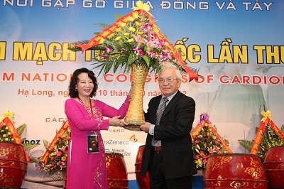 Giảm tích cực các nguy cơ tim mạch, cần những giải pháp chiến lược - 1 Giảm tích cực các nguy cơ tim mạch, cần những giải pháp chiến lược