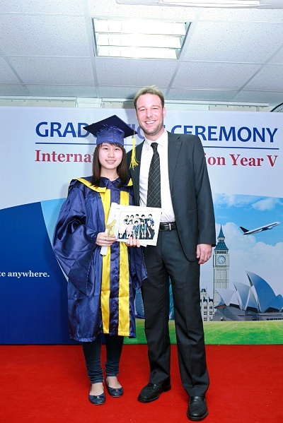 Đặng Minh Hằng - cựu sinh viên IFY - đang là tân sinh viên của Đại học Leeds, Anh quốc.