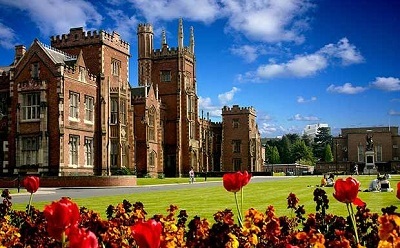 Ông Leigh Pulford – Giám đốc tuyển sinh sẽ phỏng vấn học bổng tại văn phòng Sunrise Vietnam: