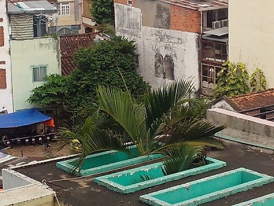 Clip trải nghiệm Q-Smart Miracle Pad - 2 Hình chụp bên ngoài lúc 5 giờ chiều