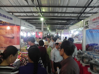 Hội chợ vàng khuyến mại 2012: Số lượng khách mua sắm đông kỷ lục nhất