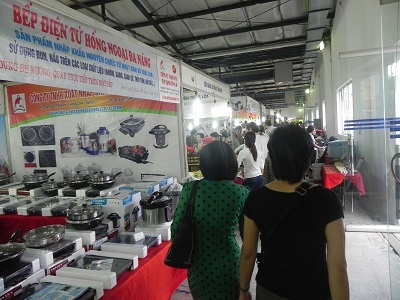 Hội chợ vàng khuyến mại 2012: Số lượng khách mua sắm đông kỷ lục nhất