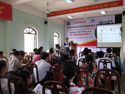 - Honda Việt Nam phối hợp tập huấn kỹ thuật lái xe phân khối lớn cho gần