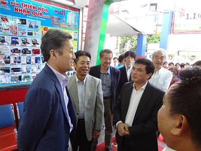 Tân CEO SONY toàn cầu đến thăm và làm việc tại Thiên Hòa - 2 Tân CEO SONY toàn cầu đến thăm và làm việc tại Thiên Hòa
