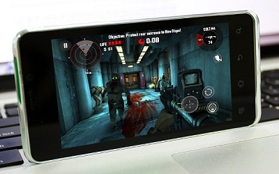 Q-Smart Mach: Smartphone chiến game - 3 Game đi cảnh Dead Trigger.