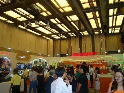 SHARP Việt Nam tổ chức hội nghị “Thiên niên kỷ mới”