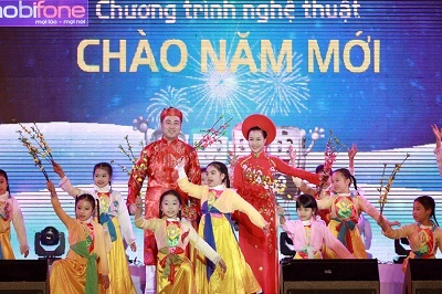 Không hẹn mà gặp, Phương Thanh, Hiền Thục rủ Thanh Thảo “Hugo” ra Hà Nội đón Giáng sinh - 1 Không hẹn mà gặp, Phương Thanh, Hiền Thục rủ Thanh Thảo “Hugo” ra Hà Nội đón Giáng sinh