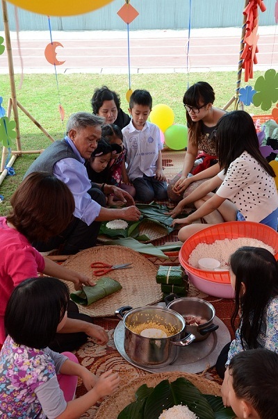Tưng bừng lễ hội xuân BVIS