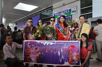 Hoa Hậu Phu Nhân Mỹ Vân về Việt Nam đón Tết