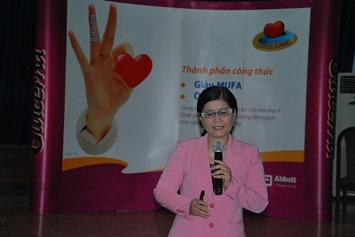 Th.S, BS Diệp Thị Thanh Bình phát biểu tại hội thảo.