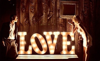 Khi được hỏi: “Bạn sẽ Let Love Rule như thế nào?” đã có rất nhiều ý tưởng thú vị được chia sẻ.