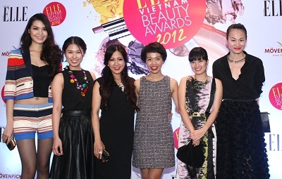 Hoa hậu Thùy Dung khéo “khoe” eo thon - 3 Thùy Dung khéo “khoe” eo thon