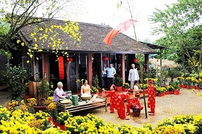 Khai xuân vàng, đón Tân niên - 1 Khai xuân vàng, đón Tân niên