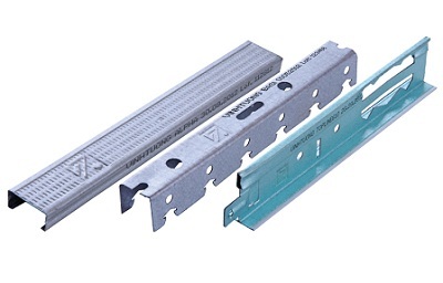 Ngành trần và vách ngăn: Cùng nhập cuộc chống hàng giả - 3 Mẫu sản phẩm nhái logo Vĩnh Tường bị phát hiện tại xưởng sản xuất Tân Vượng.