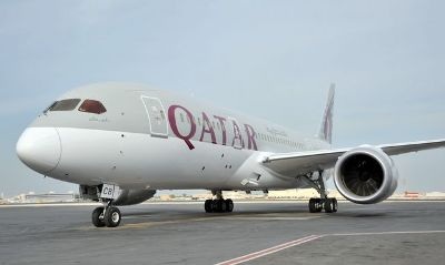 Câu chuyện về sự phát triển của Qatar Airways - 2 Qatar Airways Boeing 787 Dreamliner chuẩn bị cất cánh tại Dubai (