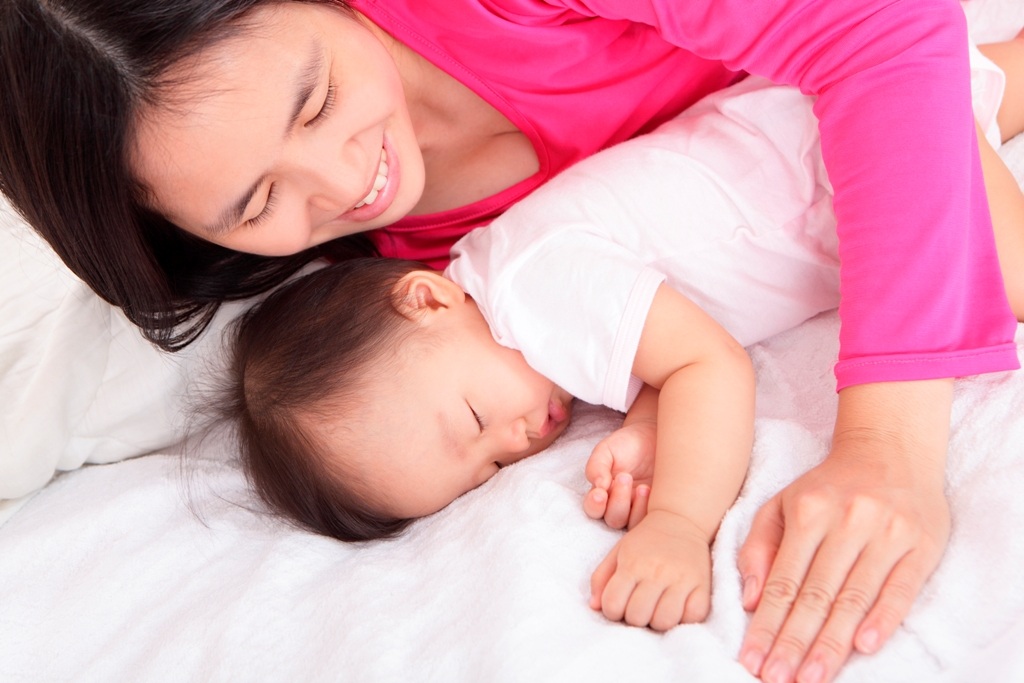 Bảo vệ da cho con mẹ nhé! - 1 Da bé thích vải mềm mại