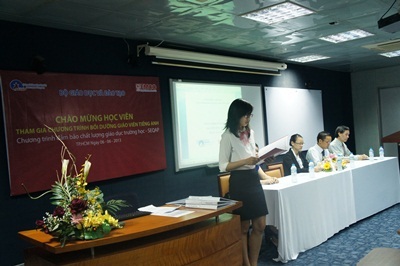 Lễ khai giảng chương trình bồi dưỡng giáo viên tiếng Anh, kết hợp giữa SEQUAP, EMCO và AMA.