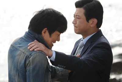 Giải mã sức hút của bộ phim “Cuộc đời lớn” - 3 Ngôi sao Lee Bum Soo (trái) và Park Sang Min