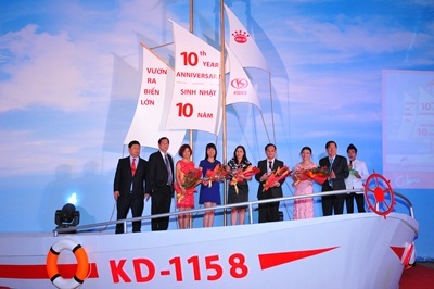 Dẫn đầu ngành kem và đa dạng hóa sản phẩm