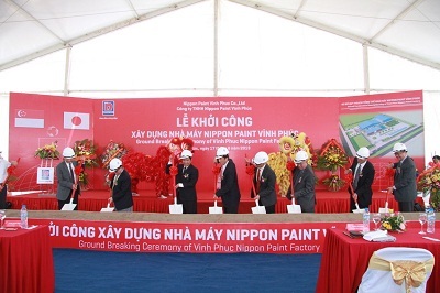 Đầu tư xây dựng nhà máy sơn Nippon thứ ba với công nghệ hiện đại, đội ngũ kỹ sư tài năng và sức mạnh tài chính của tập đoàn, Nippon Paint cam kết mang lại sản phẩm sơn chất lượng tốt nhất cho thị trường Việt Nam.