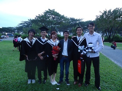 Nguyễn Nam Khang tham dự Lễ tốt nghiệp của Đại học RMIT.