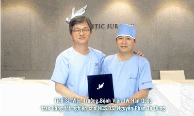 Tổng quát về móm (khớp cắn ngược, vẩu hàm) và cách điều trị - 3 Ảnh minh họa