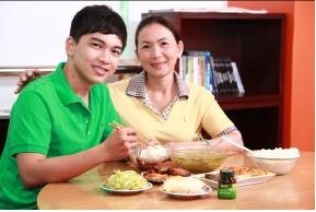 Bí quyết tạo độ bền cho trí não mùa thi - 2 Nước Cốt Gà tiện dụng bảo vệ trí não con trong mùa thi.