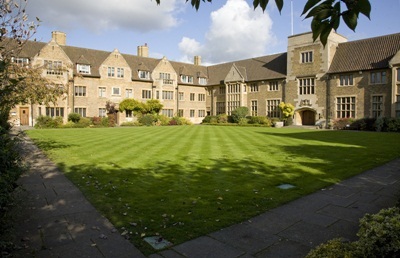 Bellerbys College