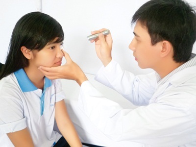 Nhức mắt - 1 Nhức mắt
