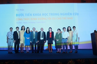 Abbott giới thiệu thế hệ dinh dưỡng tiên tiến cho trẻ em