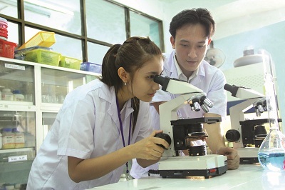 Cơ hội vào đại học với nguyện vọng bổ sung - 1 SV HUTECH được học tập trong môi trường hiện đại, chuyên nghiệp.