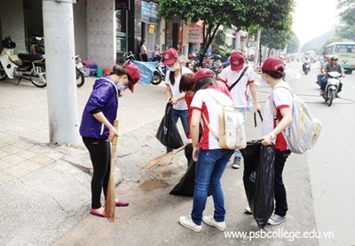 Sinh viên Lê Hồng Vân, Khoa Quản trị Du lịch & Khách sạn chia sẻ: “