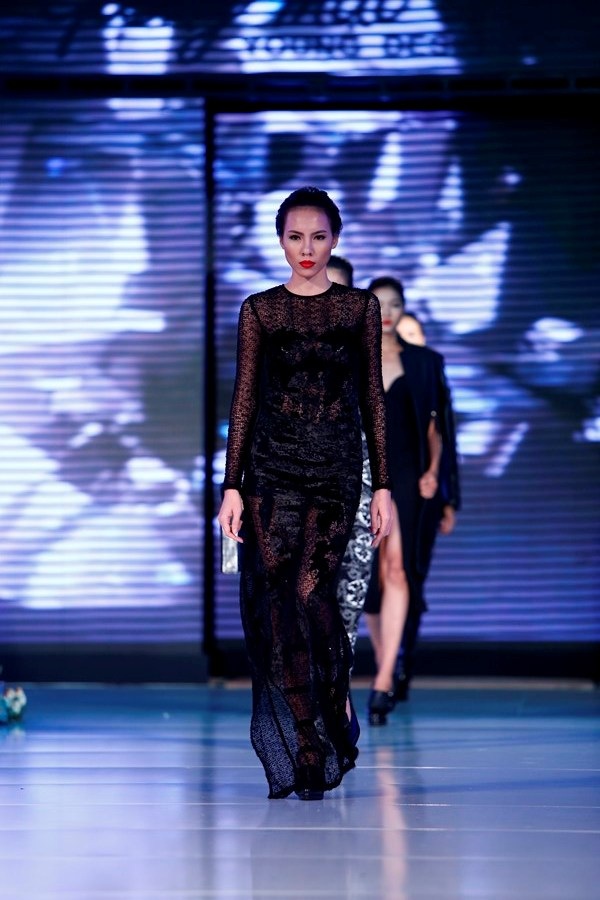 Nhà thiết kế Phạm Văn Phi giải nhất của hạng mục Ready-to-wear cho biết: “