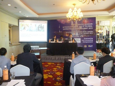 Buổi họp báo giới thiệu chương trình GES 2013 tại Thành phố Hồ Chí Minh
