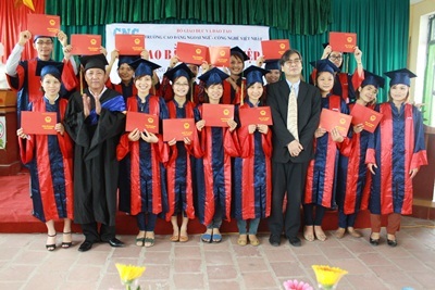 Trường Cao đẳng Ngoại ngữ - Công nghệ Việt Nhật thông báo điểm xét tuyển năm học 2013-2014 - 1 Trường Cao đẳng Ngoại ngữ - Công nghệ Việt Nhật thông báo điểm xét tuyển năm học 2013-2014