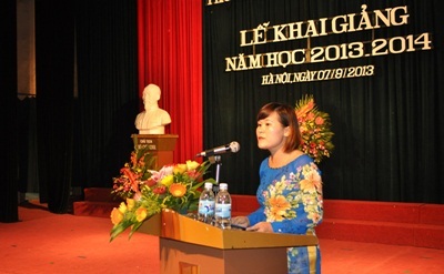 Bà Huỳnh Mỹ đại diện DIHON phát biểu