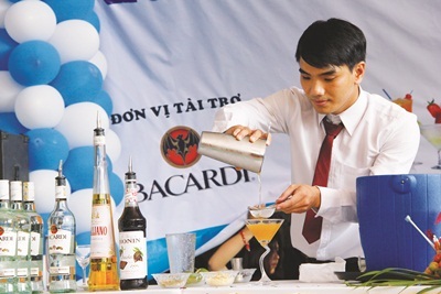 Thời gian thực hành chiếm 70% chương trình đào tạo.