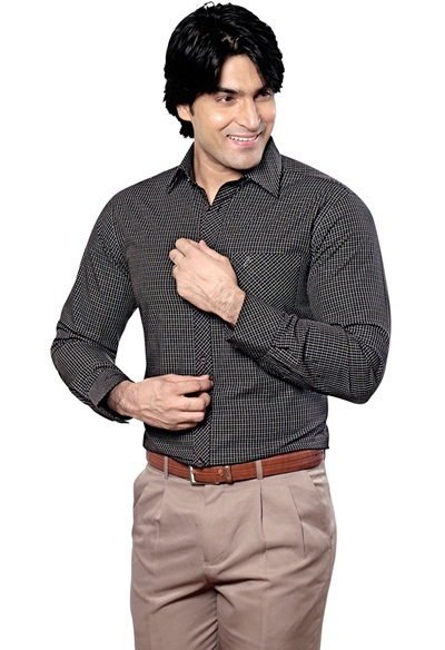 Hàng Border được dệt với kỹ thuật cao mang đến sự sang trọng cho trang phục