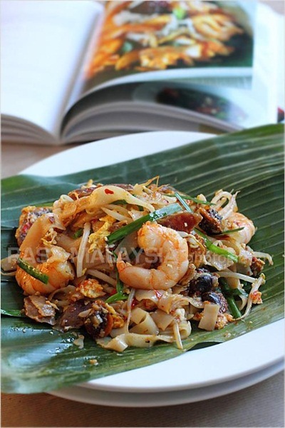 Char Kuey Teow là một món ăn không thể bỏ qua ở đây