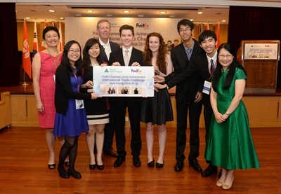 Học sinh Việt Nam gây ấn tượng mạnh tại cuộc thi Thách thức thương mại quốc tế