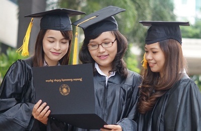 Sinh viên SaigonTech - Đại học Cao đẳng Houston tại lễ tốt nghiệp SaigonTech năm 2013